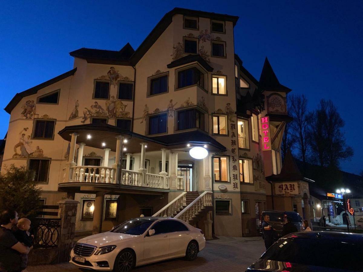 Baron Spa Hotel - Museum 야렘체 외부 사진
