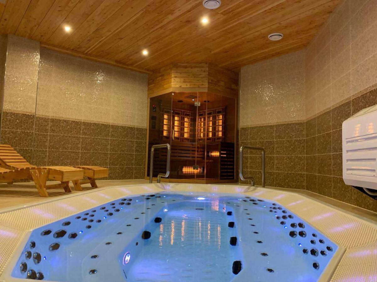 Baron Spa Hotel - Museum 야렘체 외부 사진